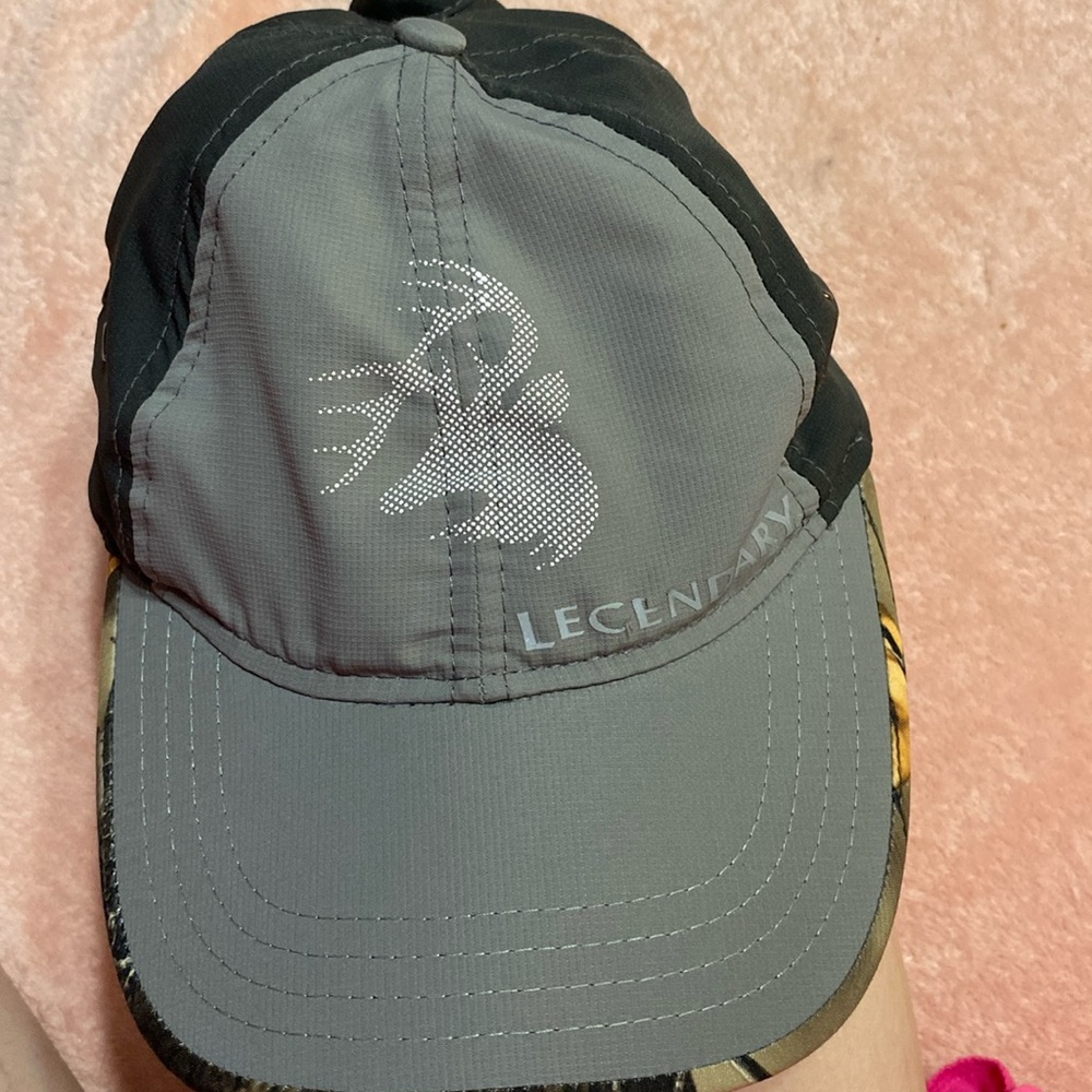 Gray and Camouflage Legendary Whitetails Women’s Hat